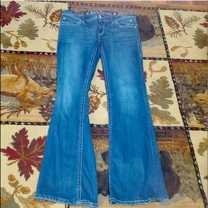 Women’s wide leg jeans, size 30. SALE PENDING*